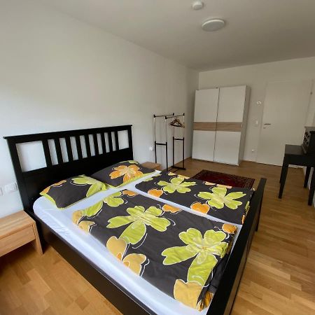 Apartment 9 Stops Away From City-Centre Bécs Kültér fotó