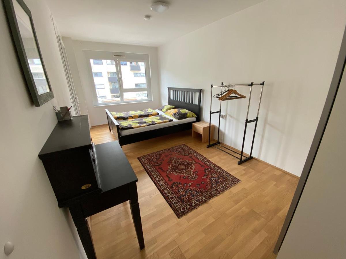 Apartment 9 Stops Away From City-Centre Bécs Kültér fotó